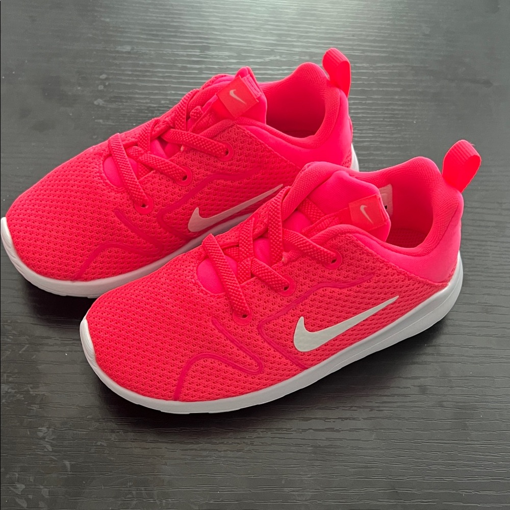 Nike Kids Hot Pink Sneakers